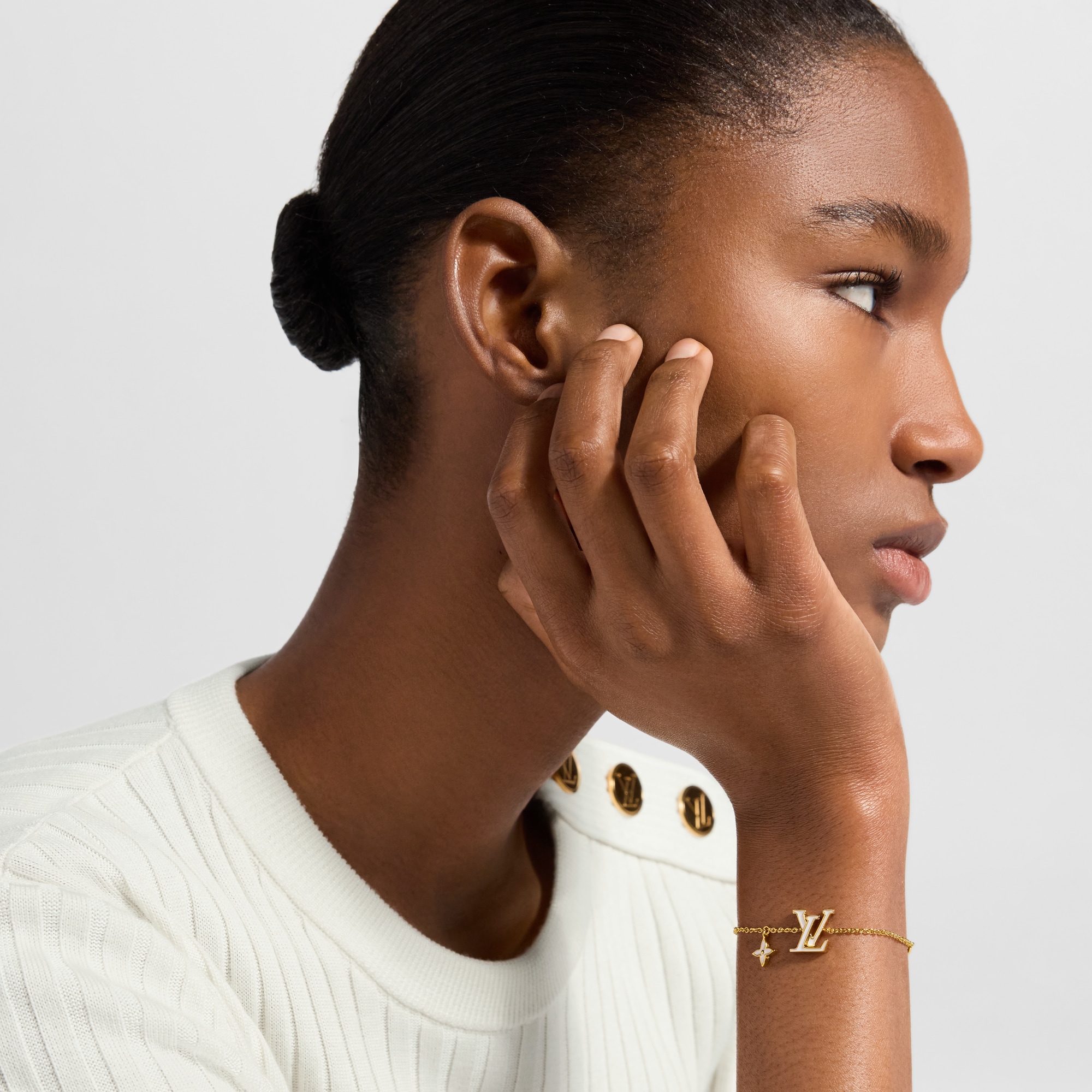LV Iconic Enamel Bracelet - Luxury S00 White | LOUIS VUITTON